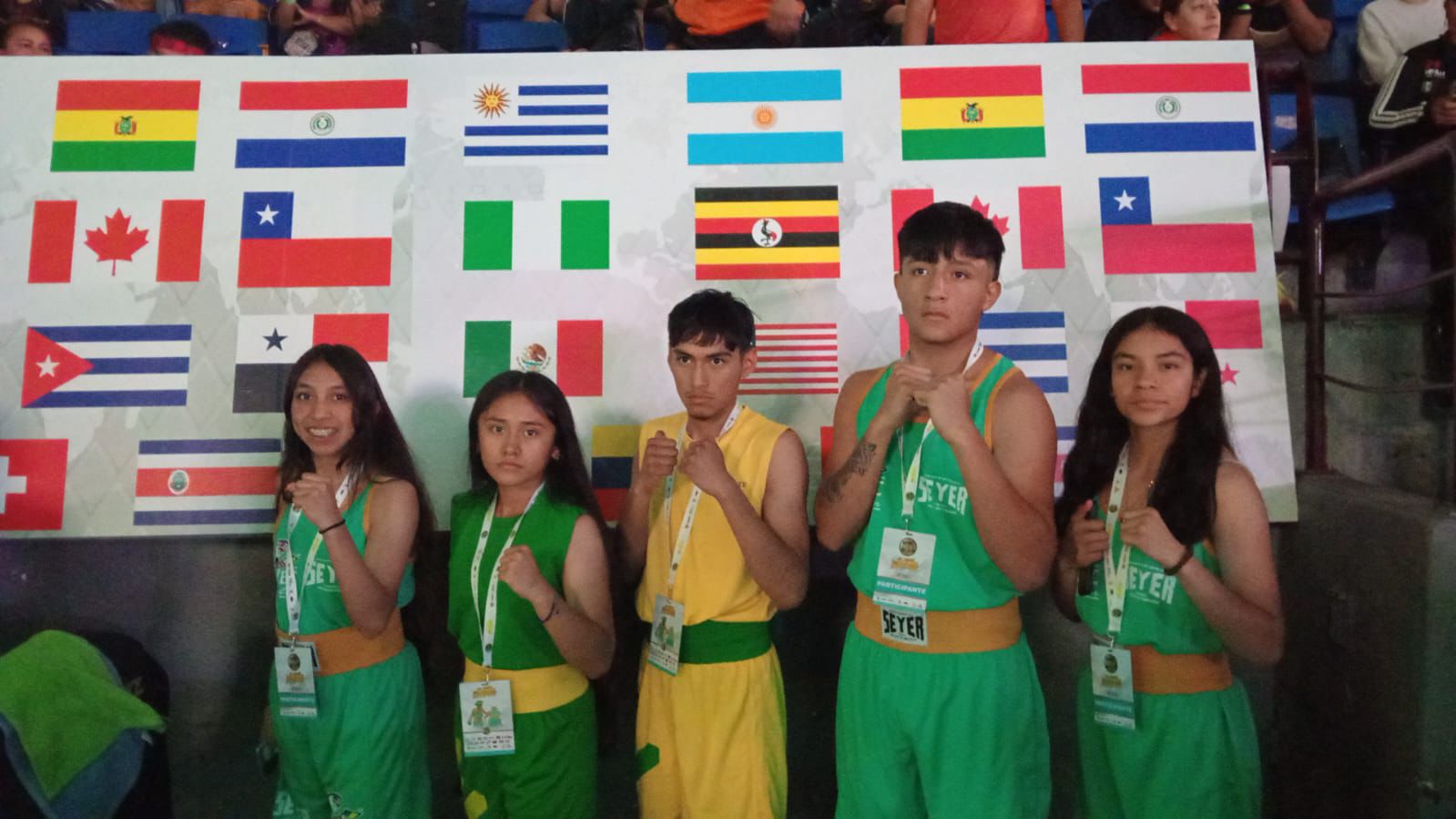 MINERAL DE LA REFORMA CON BICAMPEONATO MUNDIAL DE BOX